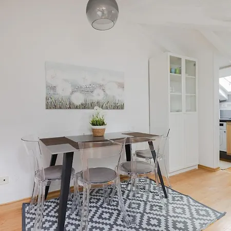 Free Parking Center Borgo Teresiano Loft Apartamento Trieste