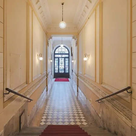 Free Parking Center Borgo Teresiano Loft * Trieste